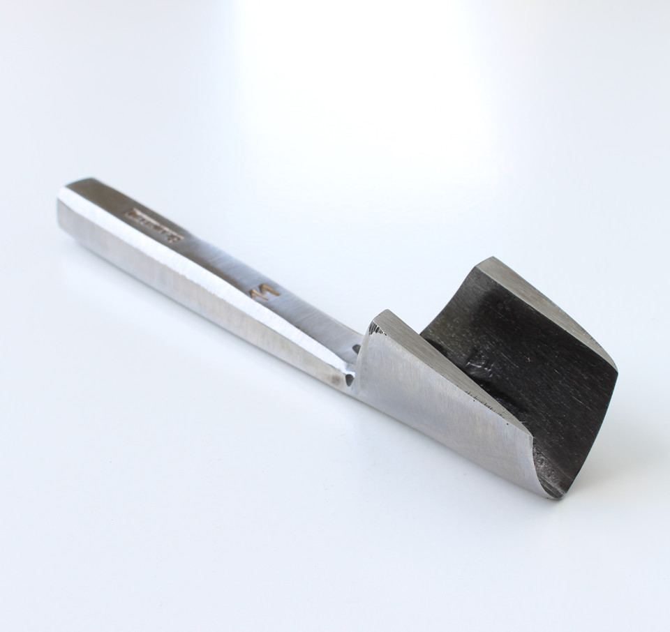 English Point Strap End Punch